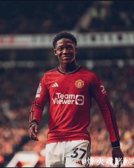 电讯报：梅努可能离队引发曼联内部担忧