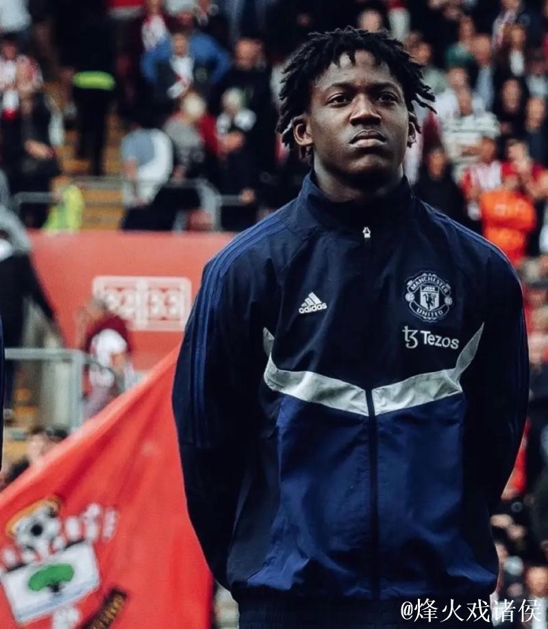 电讯报：梅努可能离队引发曼联内部担忧