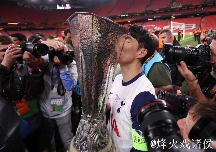 弟媳:我希望将来执教我曾效力的所有球队 弟媳:我希望将来执教我曾效力的所有球队